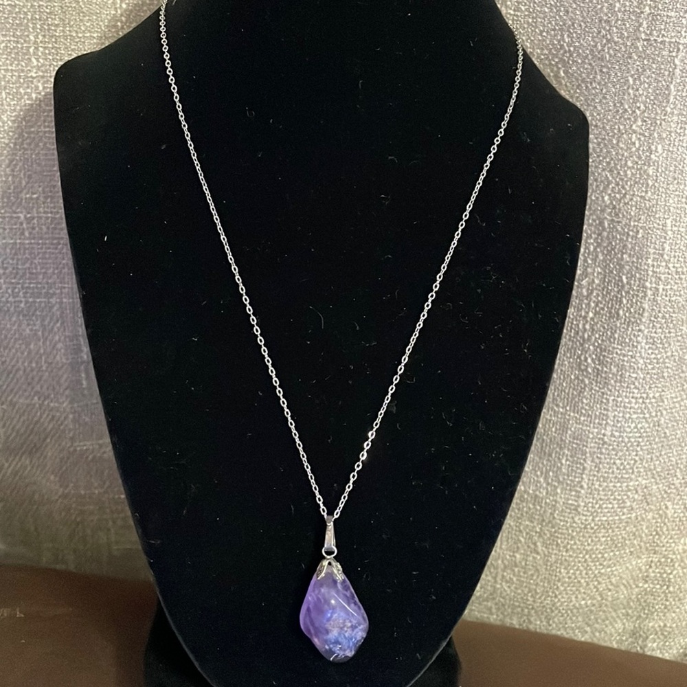 Vintage stainless steel neckclace and natural amethyst stone pendant